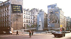Rendez-vous à l'angle des rues de Belleville et Julien Lacroix