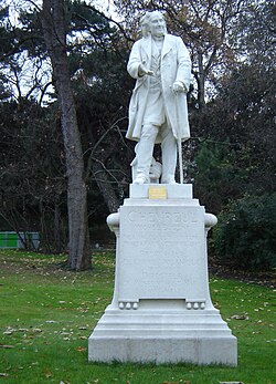 Statue d'Eugène Chevreul