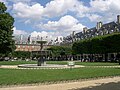 Square Louis Xiii