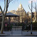Square D'Anvers-Jean-Claude Carriere